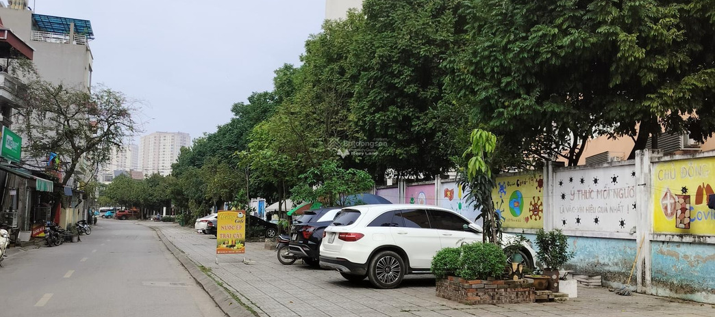Ở tại Long Biên, Hà Nội, bán nhà, giá bán hữu nghị chỉ 3.3 tỷ có diện tích chung 30m2, tổng quan bên trong nhà 3 PN cảm ơn đã xem tin.