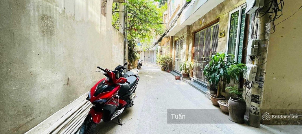 Covid khan vốn bán nhà vị trí thuận lợi tọa lạc ở Thanh Xuân, Hà Nội bán ngay với giá bất ngờ từ 9.8 tỷ có diện tích chung 120m2 vị trí siêu đẹp