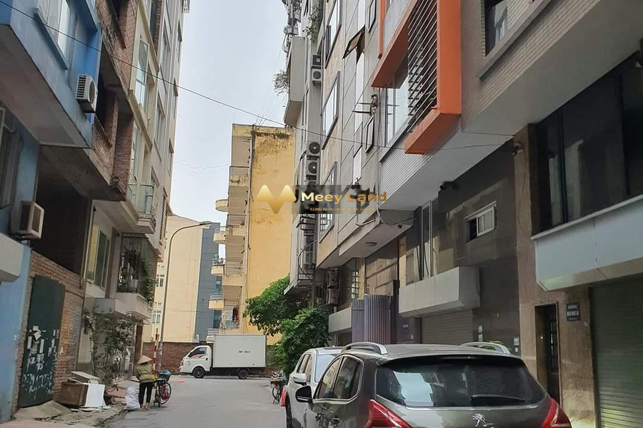 Vị trí thuận lợi Nguyễn Khả Trạc, Hà Nội bán nhà giá bán thương lượng chỉ 20 tỷ căn này bao gồm 4 phòng ngủ 8 WC-01