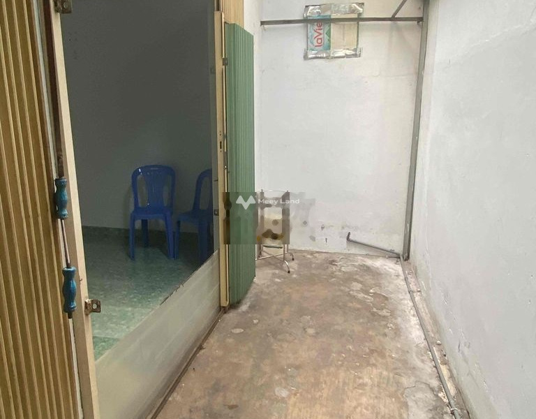 Vị trí đặt ở tại Phú Trung, Tân Phú cho thuê nhà giá thuê cực rẻ từ 5 triệu/tháng, trong nhà tổng quan bao gồm 1 phòng ngủ, 1 WC-01