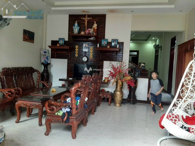 Nhà 5 phòng ngủ bán nhà bán ngay với giá hữu nghị 12 tỷ có diện tích chính 420m2 vị trí mặt tiền tọa lạc ngay trên Nguyễn Khuyến, Tân Lợi-01