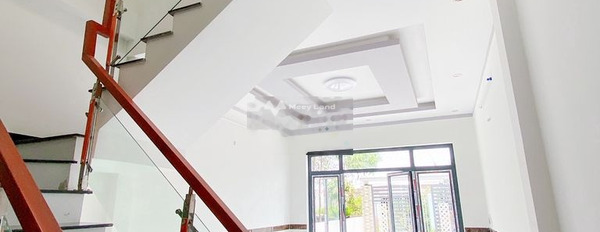 Có diện tích chung là 100m2 bán nhà vị trí thuận lợi nằm trên Đồng Khởi, Biên Hòa ngôi nhà gồm có 3 PN 2 WC ở lâu dài-02