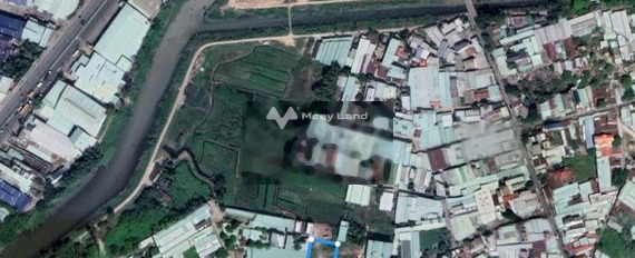Vị trí đặt ở tại Bình Hòa, Thuận An bán đất giá bán cực rẻ từ 8 tỷ diện tích đúng với trên ảnh 1694m2-03