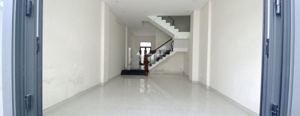 Cho thuê nhà ở có diện tích rộng 100m2 thuê ngay với giá quy định chỉ 20 triệu/tháng mặt tiền tọa lạc ở Phạm Hùng, Bình Chánh-03