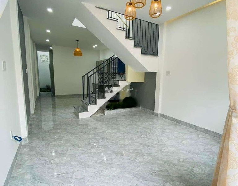 Diện tích gồm 72m2 bán nhà vị trí thuận lợi tọa lạc trên Huyện 92, Mỹ Tho liên hệ trực tiếp để được tư vấn-01