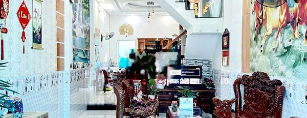 Vị trí đẹp nằm trên Bình Tân, Hồ Chí Minh bán nhà bán ngay với giá bất ngờ chỉ 4.8 tỷ trong căn nhà này gồm 5 PN 5 WC-02