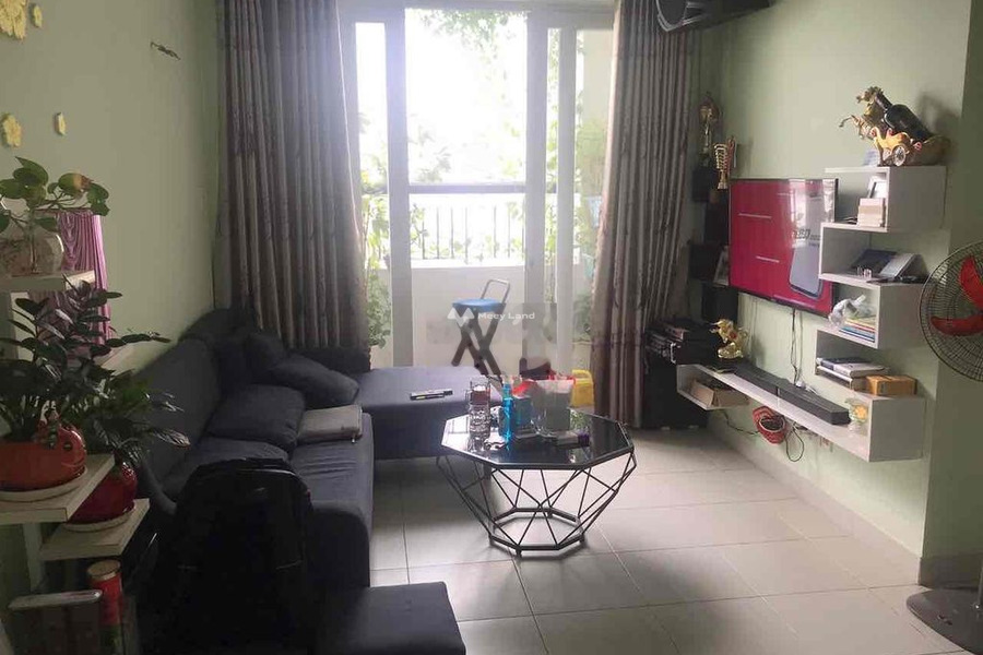 Bán căn hộ mặt tiền tọa lạc ngay tại Tân Phú, Hồ Chí Minh, trong căn hộ tổng quan gồm 2 phòng ngủ, 2 WC giao thông đông đúc-01