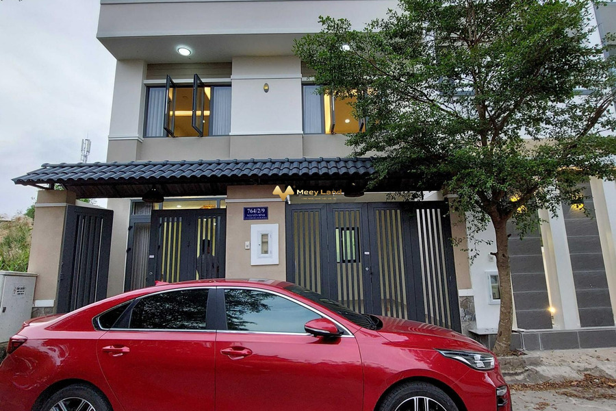 Vị trí mặt tiền ngay Xã Nhơn Đức, Hồ Chí Minh bán nhà vào ở ngay giá ưu đãi từ 4.2 tỷ diện tích rộng 80.3m2 tổng quan nhà thì gồm có 3 PN vào ở ngay-01
