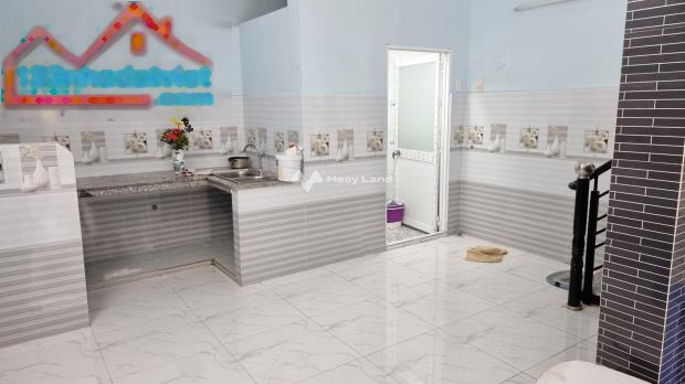 Nhà 2 phòng ngủ, cho thuê nhà, giá thuê chỉ 10 triệu/tháng diện tích mặt tiền 42m2 vị trí đặt tại trung tâm Phường 5, Quận 8-01