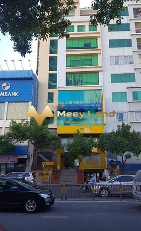 Cho thuê nhà vị trí đẹp nằm tại Đông Du, Quận 1, giá công khai chỉ 315 triệu/tháng dt chính là 525 m2