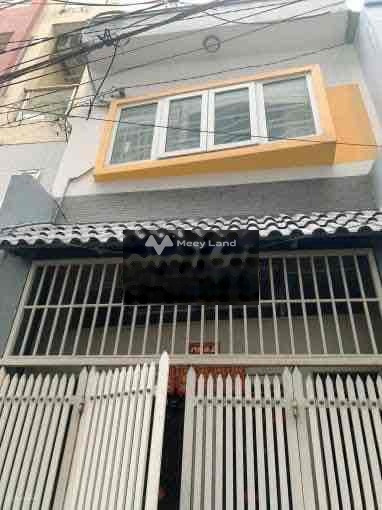 Nhà gồm 2 PN, cho thuê nhà, thuê ngay với giá chốt nhanh từ 11 triệu/tháng diện tích thực 40m2 mặt tiền nằm ở Quận 5, Hồ Chí Minh-01
