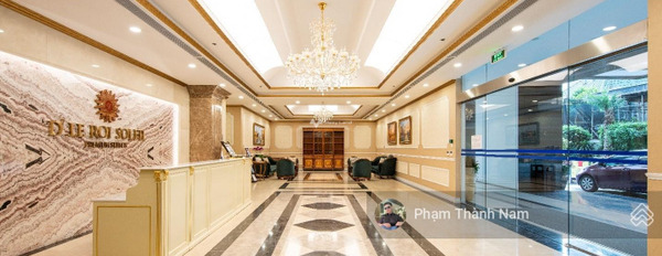 Chung cư 3 phòng ngủ, bán căn hộ tọa lạc ở Quảng An, Hà Nội, tổng quan bên trong căn hộ có 3 PN, 3 WC vị trí trung tâm-02