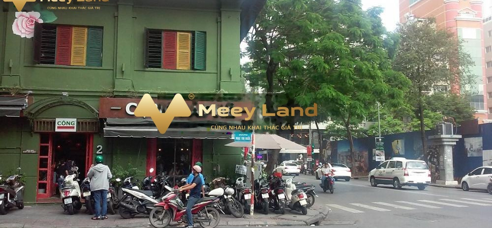 Bán nhà vị trí thuận lợi tại Quận 3, Hồ Chí Minh vào ở ngay giá đặc biệt 75 tỷ diện tích khoảng 250m2