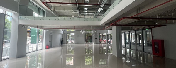 Vị trí đặt nằm ngay Dịch Vọng, Hà Nội cho thuê sàn văn phòng 120 triệu/tháng 306m2 nội thất sang trọng Hoàn thiện cơ bản-03