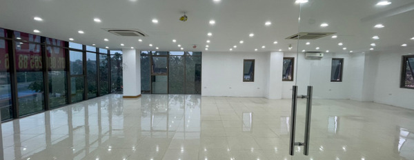 Ban quản lý building 214 Trần Quang Khải cần cho thuê gấp, vị trí đẹp, giá tốt nhất quận-02