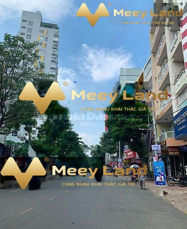Bán căn nhà vị trí nằm ở Quận 1, Hồ Chí Minh, có diện tích 90m2, hướng Tây Bắc ở lâu dài