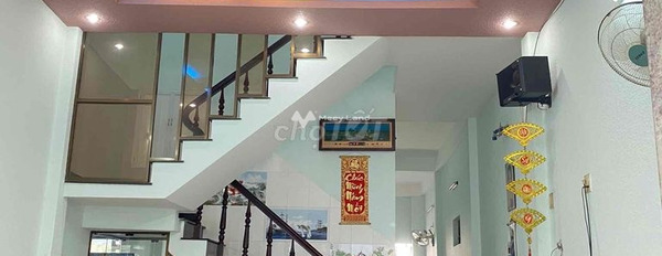 Giá 2.8 tỷ bán nhà diện tích 90m2 mặt tiền nằm ngay tại Dương Vân Nga, Nha Trang trong nhà này gồm 2 phòng ngủ, 2 WC cảm ơn bạn đã đọc tin.-02