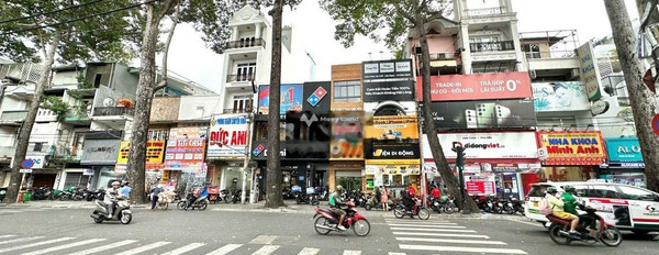 Cho thuê nhà gần Trần Quang Khải, Hồ Chí Minh, giá thuê rẻ 130 triệu/tháng có diện tích 138m2, trong căn này thì có 2 phòng ngủ-03