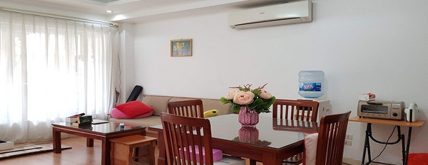 Cho thuê căn hộ dịch vụ tại Trúc Bạch, Ba Đình, 60m2, 1 ngủ, ban công, đầy đủ nội thất-02