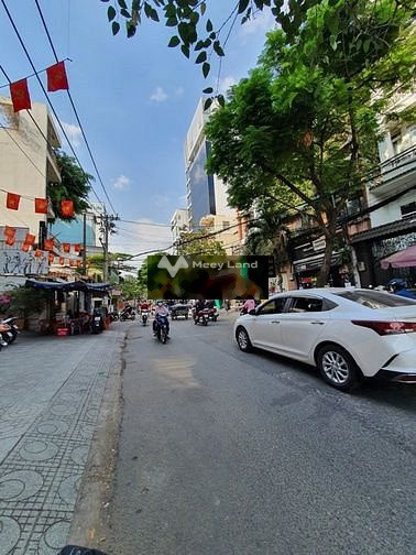 Nằm ở Tân Phú, Hồ Chí Minh, cho thuê nhà, giá thuê rẻ bất ngờ 25 triệu/tháng diện tích tổng 200m2, trong nhà này bao gồm 1 phòng ngủ khu vực đông đúc-01