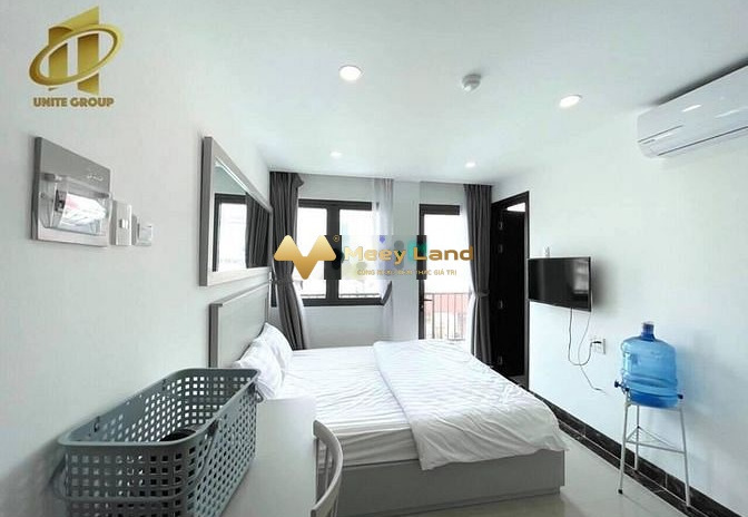Vị trí ngay trên Phường 11, Hồ Chí Minh, cho thuê chung cư giá gốc chỉ 5 triệu/tháng, tổng quan căn hộ bao gồm có 1 phòng ngủ, 1 WC, nội thất đầy đủ