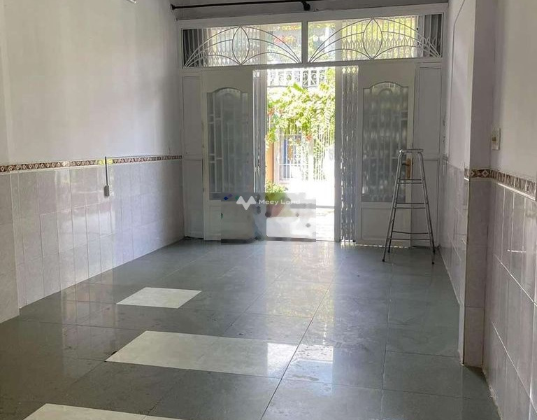 Ở Nguyễn Thị Thập, Tân Phú, cho thuê nhà, giá thuê cực rẻ 12 triệu/tháng diện tích rộng rãi 80m2, trong căn này 2 phòng ngủ khu vực tiềm năng-01