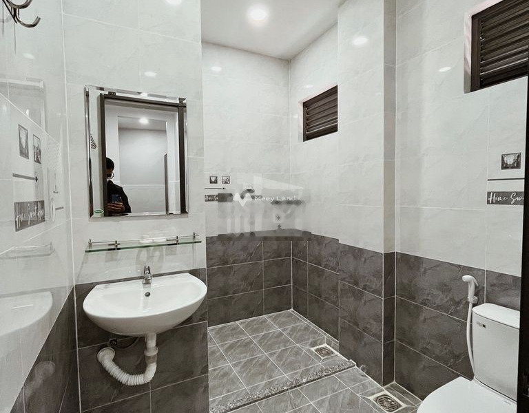 Căn hộ nhìn chung gồm có 1 PN, cho thuê căn hộ vị trí tiềm năng Lê Khôi, Phú Thạnh, 1 WC bãi đậu xe rộng-01