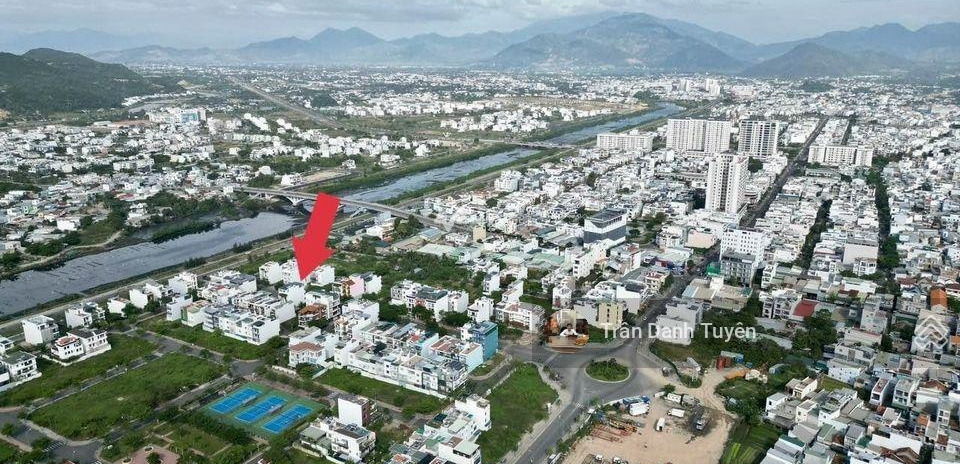 Khoảng từ 7.32 tỷ bán đất có một diện tích 120m2 vị trí cực kì thuận lợi ngay tại Đường Số 3, Nha Trang