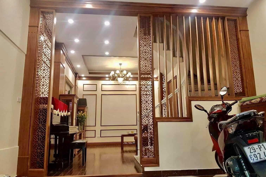 Bán nhà 5 tầng phố Nguyễn Cao, Hai Bà Trưng, 33m2, 5 tầng-01