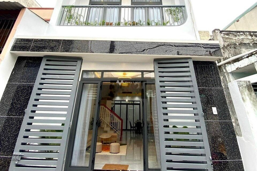 Bán nhà bán ngay với giá hữu nghị từ 1.15 tỷ có diện tích gồm 80m2 vị trí đẹp ngay trên Hưng Long, Hồ Chí Minh-01