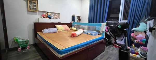Căn hộ có tổng 2 PN, bán chung cư hướng Đông - Bắc vị trí đặt nằm tại Thanh Trì, Hà Nội, ngôi căn hộ này bao gồm 2 phòng ngủ, 2 WC nội thất đầy đủ-02