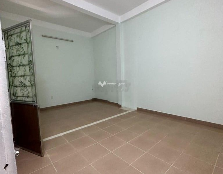 Có diện tích chính 80m2, cho thuê nhà ở vị trí thuận lợi ngay Xuân Hà, Đà Nẵng, tổng quan trong căn nhà 5 PN giao thông đông đúc-01