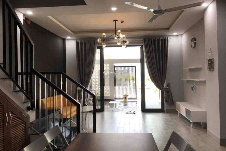 Có diện tích chung 100m2, cho thuê nhà ở vị trí đẹp tọa lạc tại Hòa Hải, Ngũ Hành Sơn, ngôi nhà có 8 phòng ngủ, 6 WC vào ở ngay-01