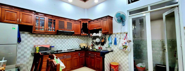 Nhà 1 trệt 3 lầu 53.5m2 ngang 4.2m cần bán nhanh (có thể cải tạo làm căn hộ dịch vụ 7PN) -02