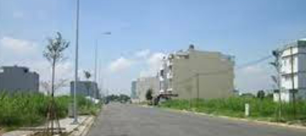 Bán đất tại Vĩnh Tân sát mặt tiền đường ĐT 742, gần khu công nghiệp Vsip 2, giá 700 triệu, diện tích 100m2, sổ sẵn