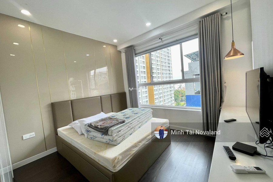 Tọa lạc ngay tại Phú Nhuận, Hồ Chí Minh, bán căn hộ giá bán chính chủ chỉ 6.4 tỷ, tổng quan căn hộ gồm 3 phòng ngủ, 2 WC ở lâu dài-01