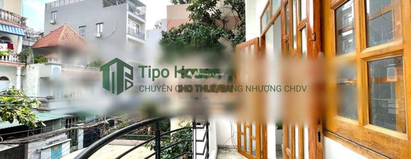 Diện tích chung quy 135m2, cho thuê nhà ở vị trí thuận lợi ngay tại Hồng Hà, Phường 2, trong căn nhà này có 9 phòng ngủ, 6 WC bãi đậu xe rộng-03