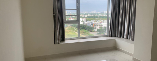 Trong căn hộ tổng quan gồm có 2 PN, bán chung cư hướng Tây - Nam vị trí ở Đường 7, Hồ Chí Minh, trong căn hộ bao gồm 2 phòng ngủ, 2 WC ở lâu dài-03
