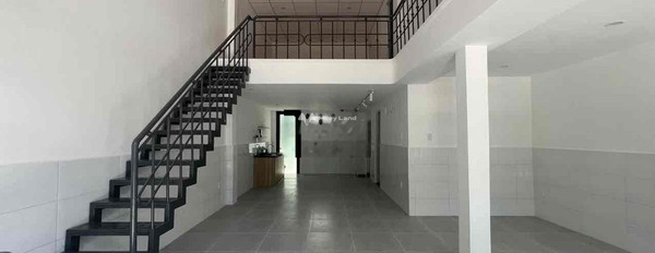 Cho thuê nhà gác lửng mới xây gần Bùi Thị Xuân 2pn giá 15tr -03