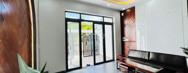 Vị trí thuận lợi tọa lạc ở Huế, Thừa Thiên Huế bán nhà bán ngay với giá siêu rẻ 2.75 tỷ tổng quan nhà bao gồm có 3 PN 3 WC-03
