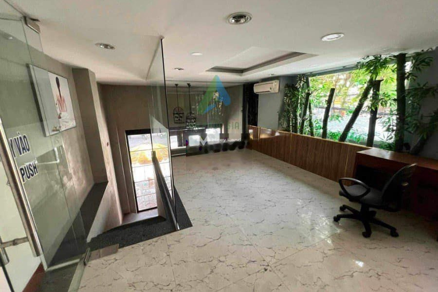 Cho thuê sàn văn phòng thuê ngay với giá tốt nhất chỉ 5 triệu/tháng vị trí đẹp ngay tại Hoàng Diệu, Đà Nẵng diện tích sàn là 30m2-01