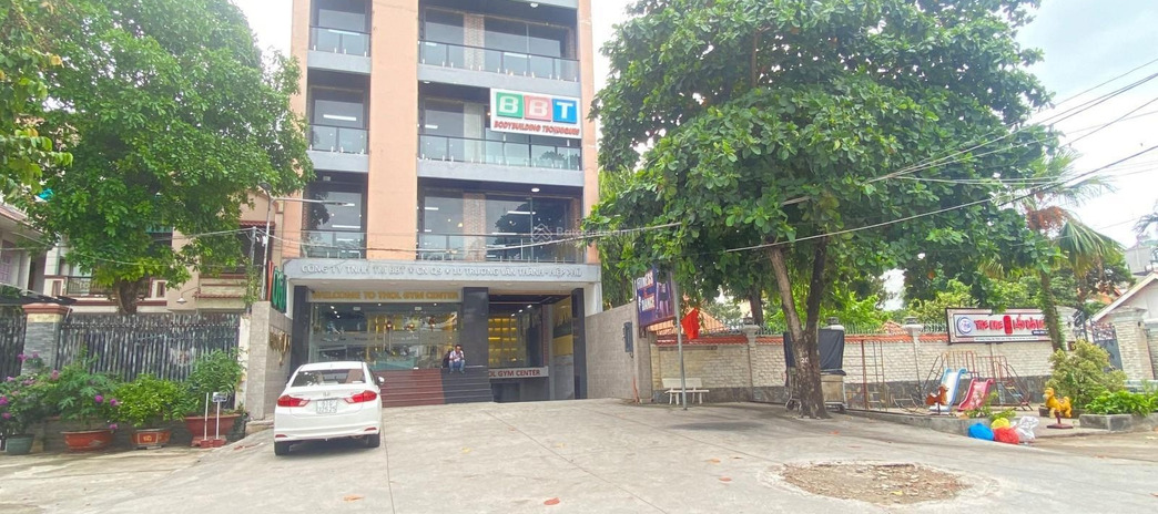 Tòa nhà văn phòng 7 tầng - 1620m2 sàn - Lê Văn Việt - Ngay ngã tư Thủ Đức - Chỉ 80tr/m2 