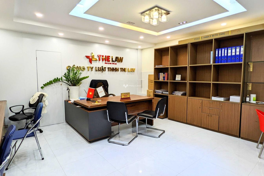 Vị trí đặt ngay trên Phường 13, Hồ Chí Minh cho thuê sàn văn phòng thuê ngay với giá chốt nhanh 9.8 triệu/tháng có một diện tích là 90m2-01