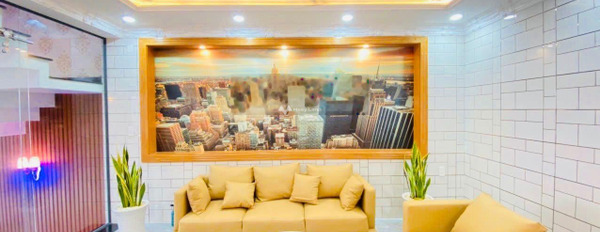 Vị trí mặt tiền tọa lạc ngay ở Lô Tư, Hồ Chí Minh bán nhà giá bán cực mềm 7.3 tỷ tổng quan bên trong nhà có 6 PN 6 WC-02