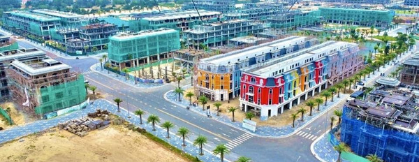 Bán shophouse La CELIA city vị trí đặt tọa lạc ngay ở Võ Nguyên Giáp, Quảng Bình, hướng Đông - Bắc, trong căn này có 36 PN, 36 WC liên hệ liền-03