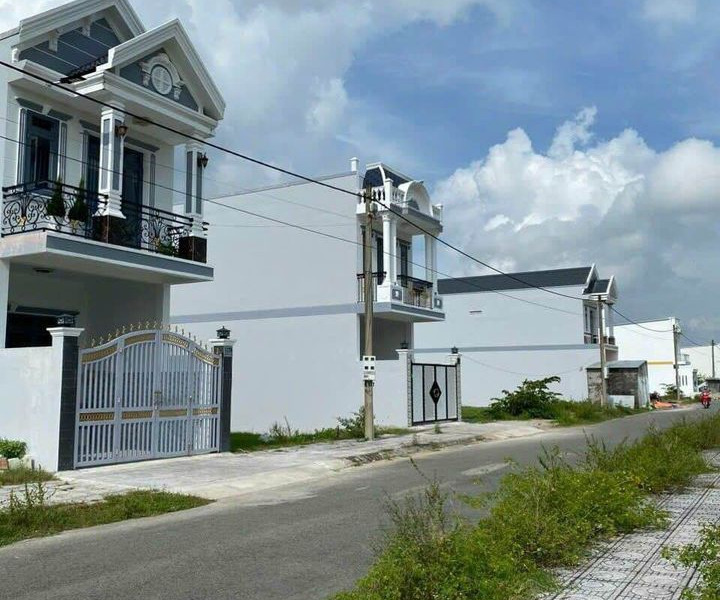 Bán nhà mới hoàn thiện Khu đô thị Minh Linh Phường 5 TP Vĩnh Long-01