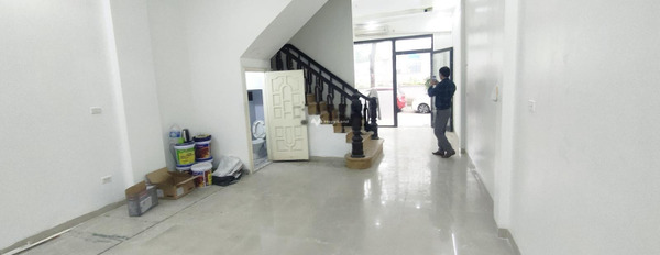Cho thuê nhà, giá thuê quy định chỉ 27 triệu/tháng có một diện tích sàn 65m2 vị trí đặt tại Nguyễn Cơ Thạch, Nam Từ Liêm-02