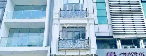 Cho thuê nhà Phía trong Tân Định, Hồ Chí Minh, thuê ngay với giá đặc biệt chỉ 100 triệu/tháng với diện tích là 120m2, trong nhà này có tổng 6 PN-03