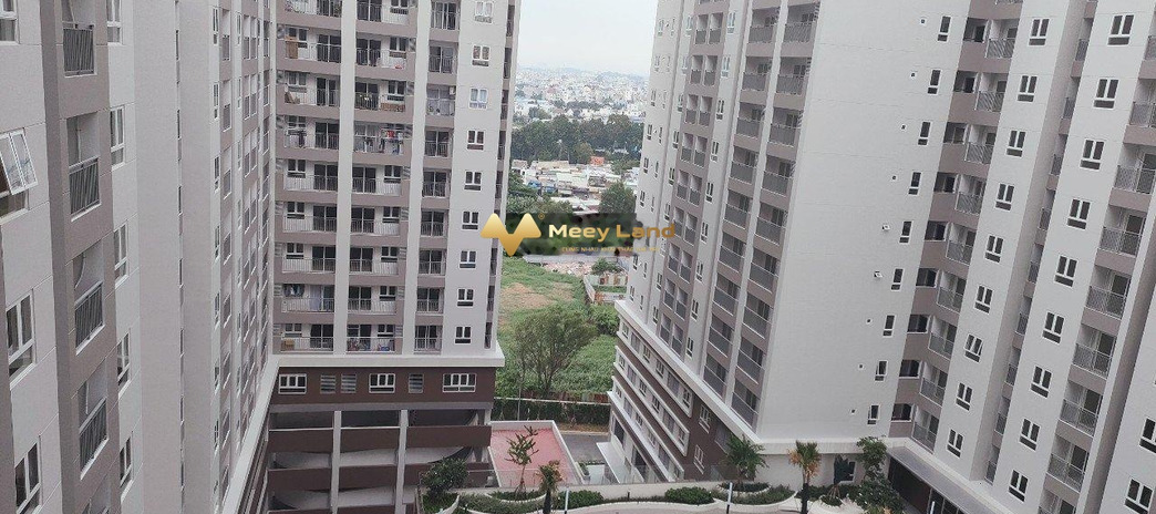 Hướng Đông - Nam, bán chung cư ngôi căn hộ có tổng cộng Nội thất cao cấp Total chủ đầu tư vị trí phát triển Thủ Đức, Hồ Chí Minh vào ở ngay giá hấp dẫ...