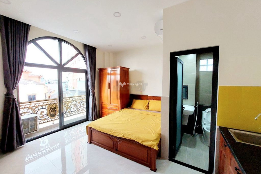 Chung cư 1 phòng ngủ, cho thuê căn hộ ngay Quận 8, Hồ Chí Minh, căn hộ gồm có tất cả 1 PN, 1 WC ban công view đẹp-01